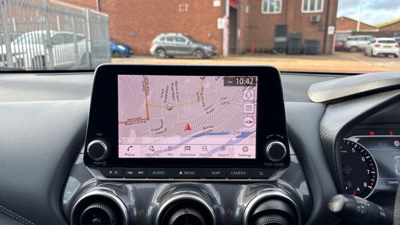 Nissan Juke 1.0 DiG-T 114 N-Connecta 5dr Petrol Hatchback